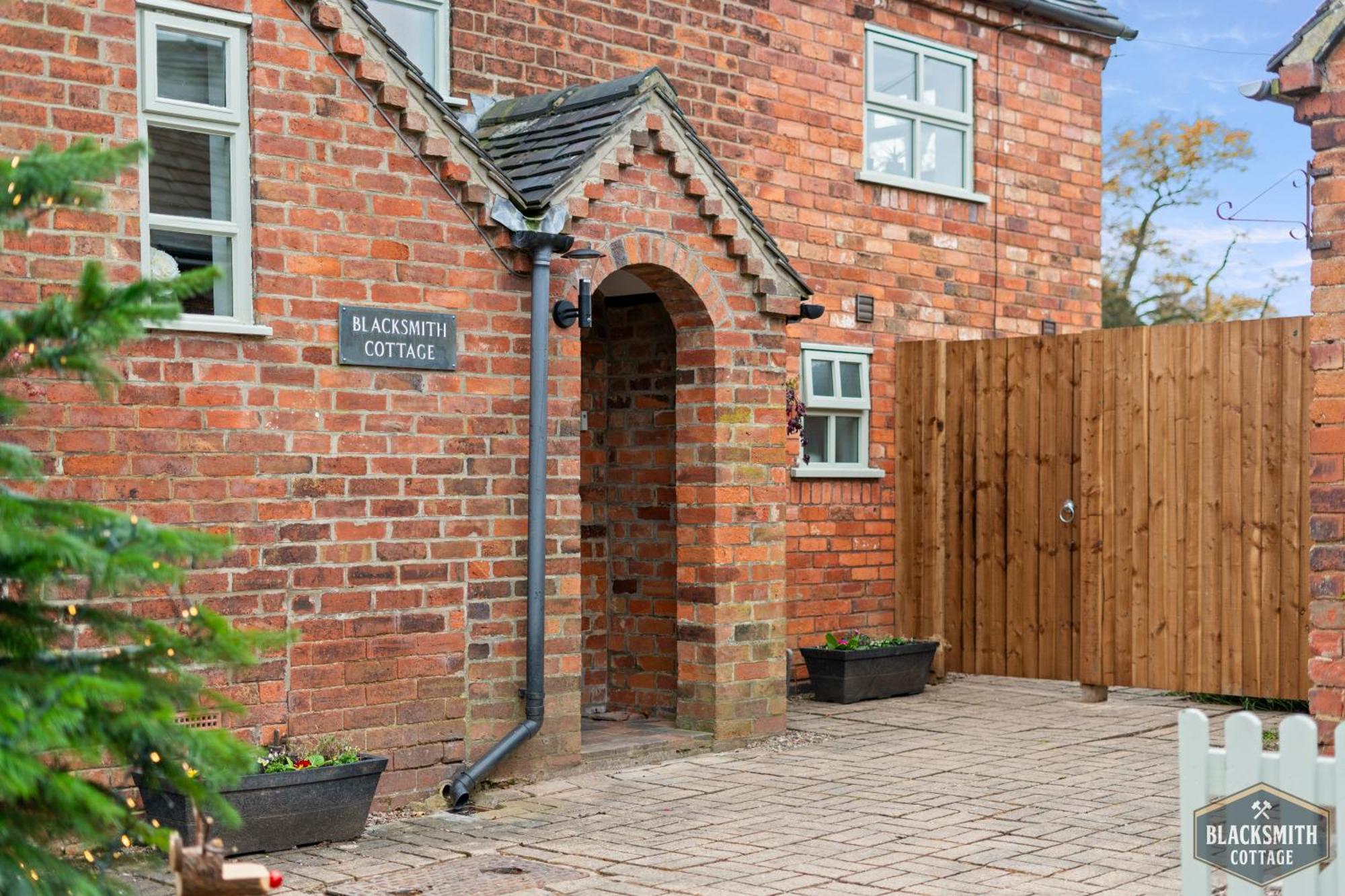 6Br Luxury Cottage, Hot Tubs, Hoar Cross, Staffordshire Newborough  Kültér fotó
